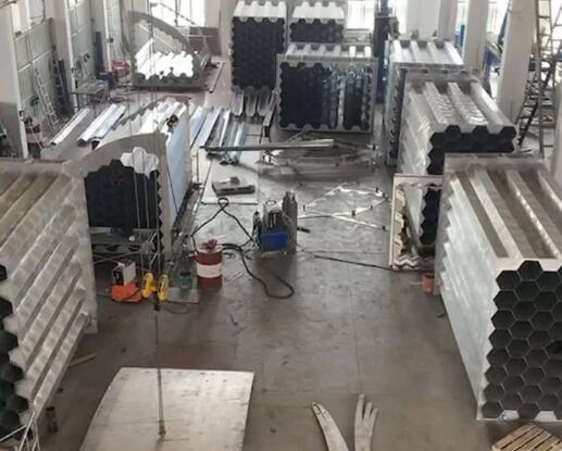 2205濕電香蕉视频黄色片陽極管的性能分析